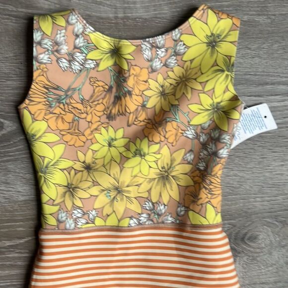 Seea Lido One-Piece Swimsuit - Picture 2 of 7